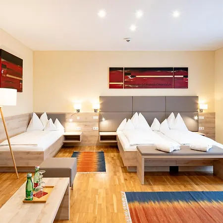 Hotel Schachenwald I Sauna I Aussenpool I Parkplatz Unterpremstätten