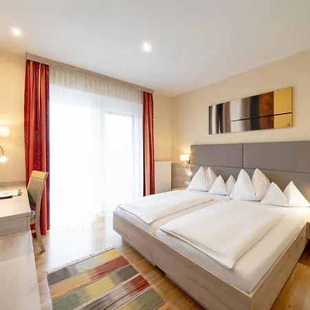 Schachenwald & Restaurant I Free Parking فندق انتربريمستاتن