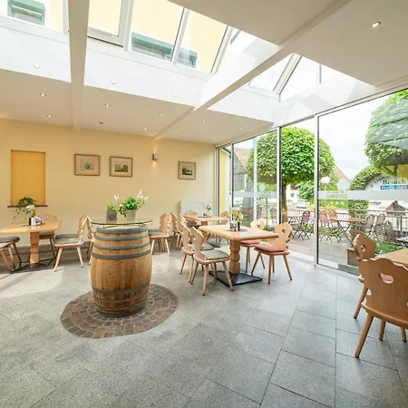 Schachenwald & Restaurant I Free Parking 3* Унтерпремстеттен