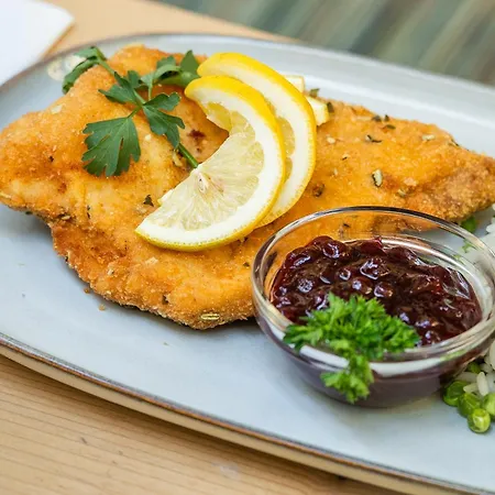 Hotel Schachenwald I Sauna I Aussenpool I Parkplatz Hotel