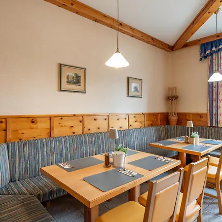 Schachenwald & Restaurant I Self Check-in 3*