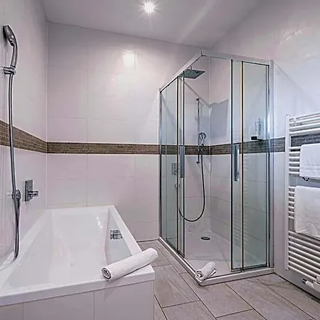 Schachenwald I Sauna I Aussenpool I Parkplatz 3* אונטרפרמסטאטן