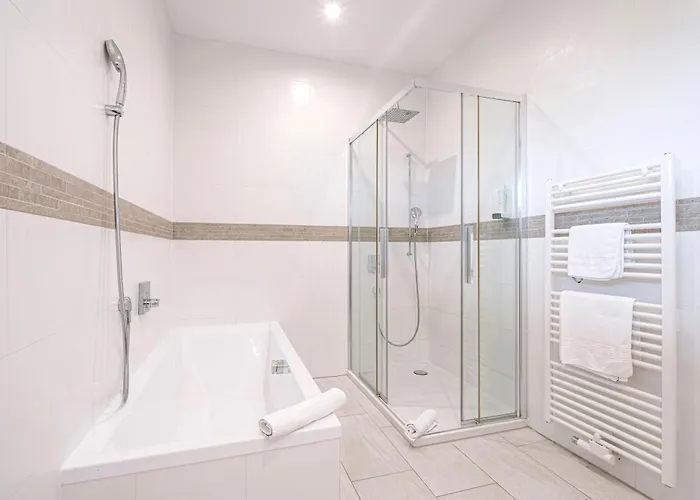 Schachenwald I Sauna I Aussenpool I Parkplatz Hotel Unterpremstätten