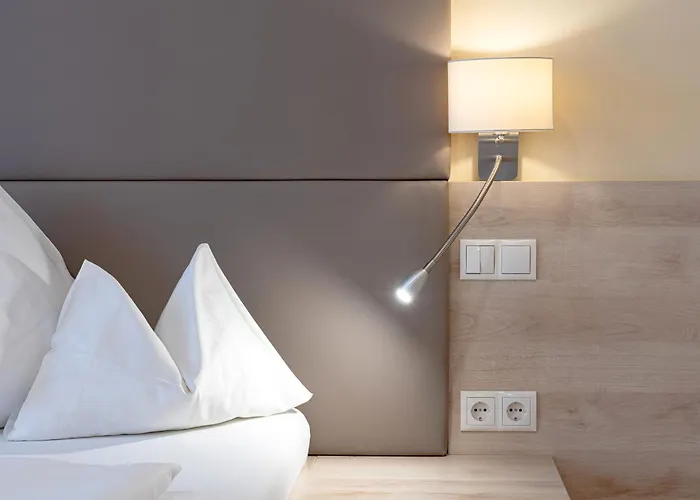 Hotell Schachenwald I Sauna I Aussenpool I Parkplatz