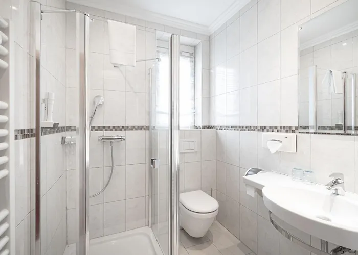 Hotel Schachenwald I Sauna I Aussenpool I Parkplatz 3*